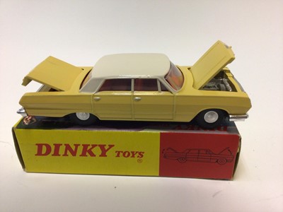 Dinky store chevrolet impala