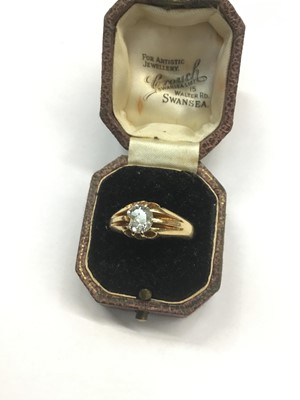 Lot 669 - Gentlemen's 18ct gold and diamond single stone ring with an old cut diamond estimated to weigh approximately 0.75cts, (stone chipped)