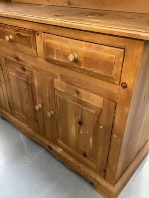 Lot 877 - Large modern pine dresser