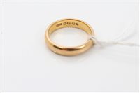 Lot 1597 - Gold (22ct) wedding ring. Size N