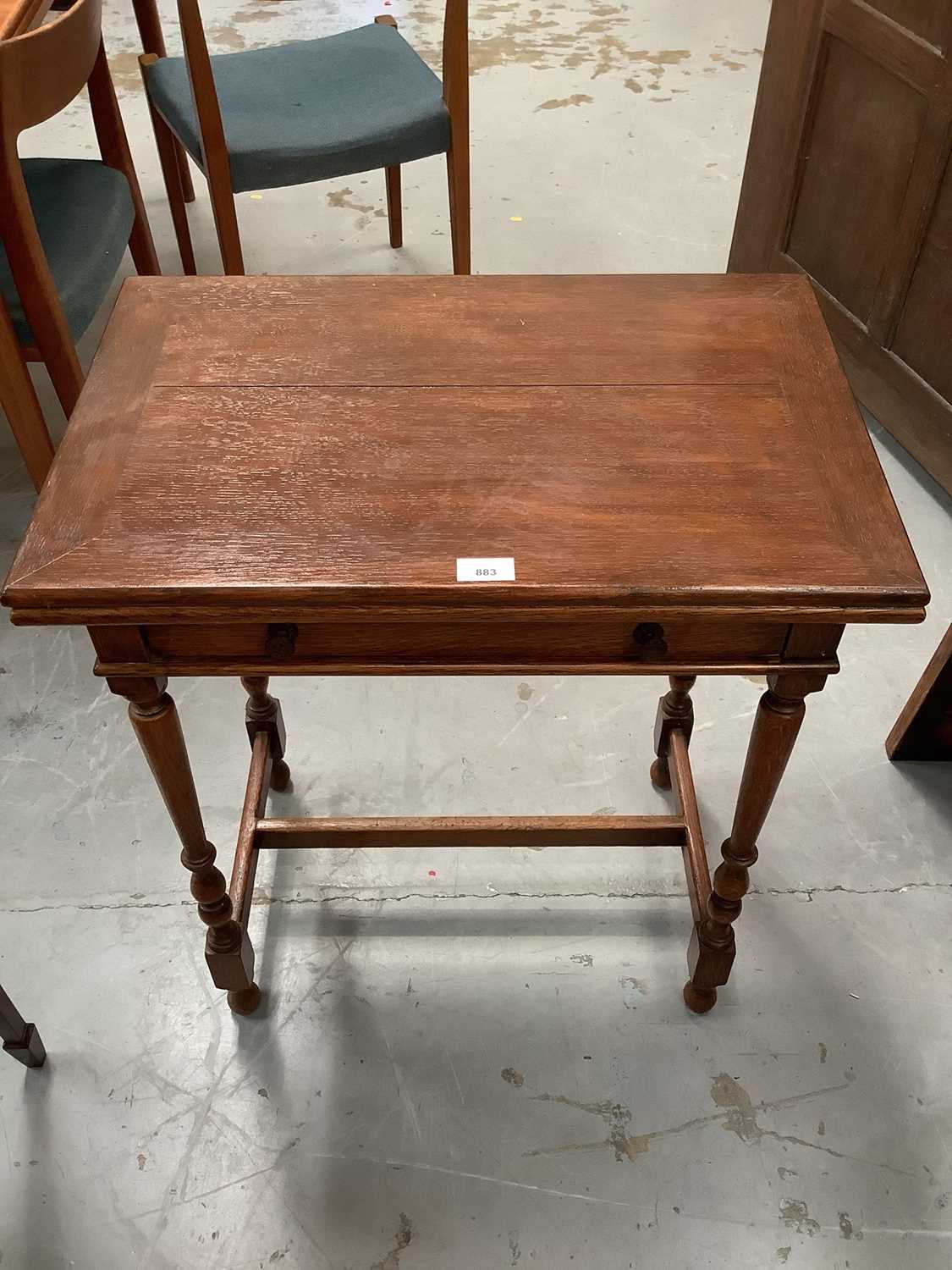 Oak Card Table Lot 883 - Oak card table with folding top and single
