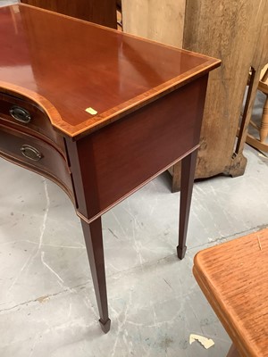 Lot 900 - Good quality George III style mahogany serpentine fronted side table by Redman & Hales Ltd of Hatfield Peverel with rosewood crossbanding and boxwood stringing, three drawers on square taper legs t...