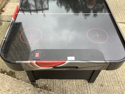 Lot 8 - Gamepower Sports 5ft Air Power Hockey table