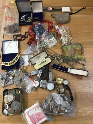 Lot 657 - Miscellaneous group of jewellery, wristwatches, coins and costume jewellery