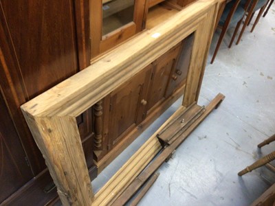 Lot 156 - Large pine picture/mirror frame, 94cm x 64cm internal measurement, together with a folding easel