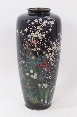 Lot 865 - Large Japanese cloisonné vase with floral decoration