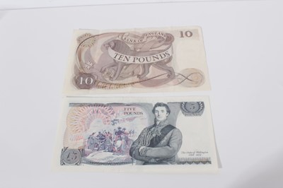 Lot 487 - World - Mixed banknotes