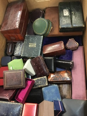 Lot 593 - Collection of antique and vintage jewellery boxes various