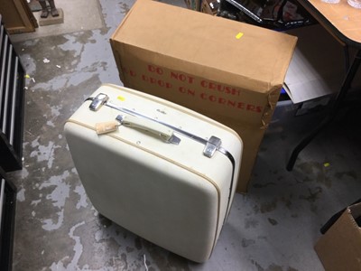 Lot 282 - Vintage Antler suitcase in original box