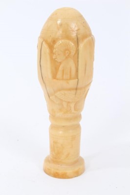 Lot 751 - West African carved ivory seal