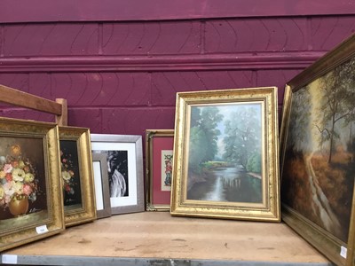 Lot 520 - Lot decorative oils and other pictures