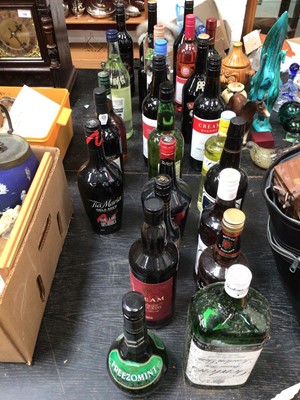 Lot 189 - Quantity of spirits and liqueurs