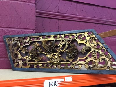 Lot 560 - Antique Chinese carved and gilded pierced wooden panel