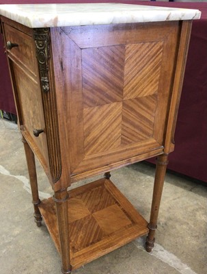 Lot 1418 - Early 20th century French parquetry bedside cupboard with marble top and unusual ceramic liner fitted within the cupboard