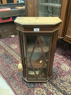 Lot 1006 - Small inlaid mahogany bookcase/display cabinet with canted corners and astragal glazed door, 36cm wide, 20.5cm deep, 64.5cm high