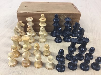 Lot 297 - Vintage turned wood chess set in pine case (complete)