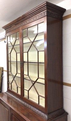 Lot 1093 - Good quality 19th mahogany bookcase cabinet