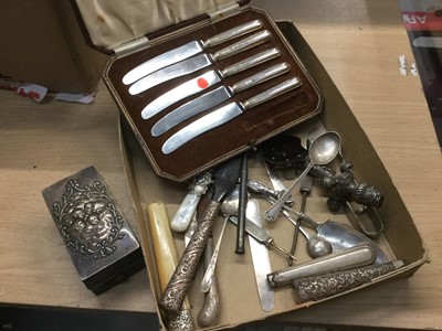 Lot 705 - Five silver handled knives in fitted case, silver flatware and curling tong box