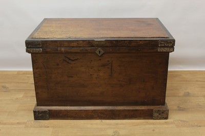 Lot 1484 - Early 20th century railway cabinet makers tool chest