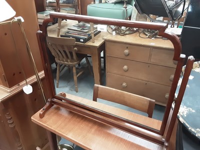 Lot 1082 - Good quality mahogany framed dressing table mirror