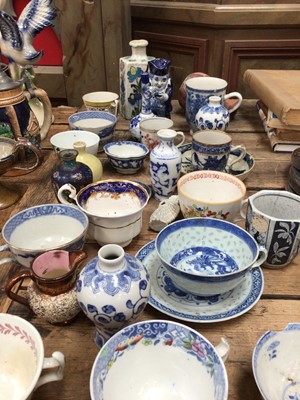 Lot 47 - Collection of 18th, 19th and 20th century porcelain and other ceramics including Chinese