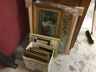 Lot 354 - Small group of pictures and prints