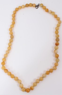 Lot 839 - Jade bead necklace