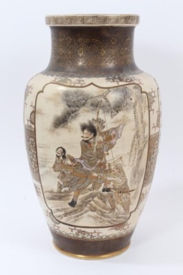 Lot 43 - Early 20th century Japanese satsuma vase