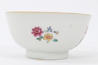 Lot 83 - Chinese famille rose armorial bowl, Qianlong period, the motto 'Ora et labora' below the armorial, 11cm diameter