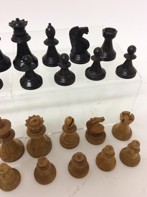 Lot 773 - 19th century boxwood and ebony chess set in mahogany box