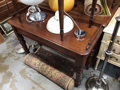 Lot 906 - Victorian mahogany side table