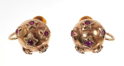 Lot 486 - Pair Victorian style 9ct gold and garnet earrings