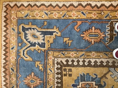 Lot 1560 - Vintage Maples carpet