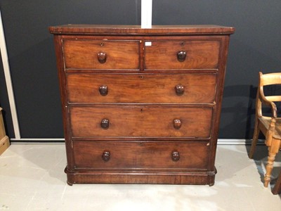 Lot 987 - Mahogany chest of drawers