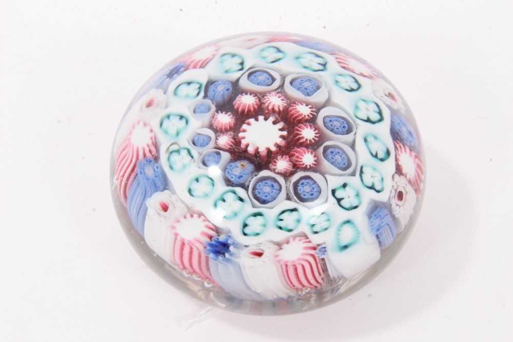 Lot 902 - 19th century glass paperweight