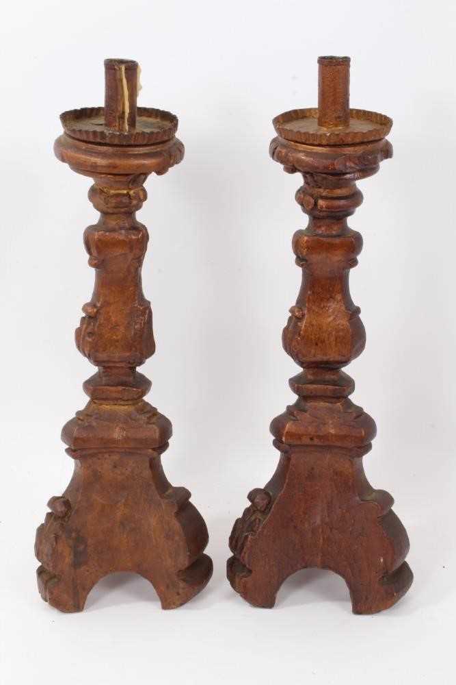 Lot 910 - Pair of 19th century Italian carved altar