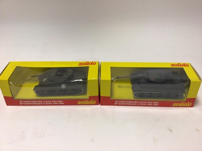 Lot 2291 - olido boxed military vehicles including lorries & tanks plus two empty boxes (QTY)