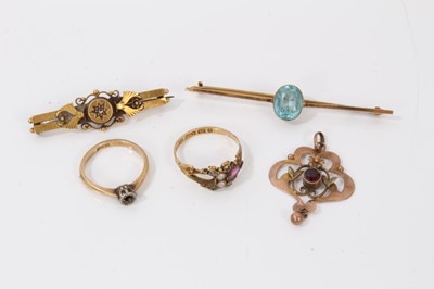 Lot 27 - Group antique and later gold jewellery