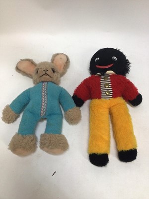 Lot 2441 - Steiff Rabbit, Steiff Cat both with ear buttons, Snoopy Dog (large and small) and two Golly soft toys