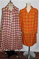 Lot 1474 - Ladies' tweed items - including cape and skirt...