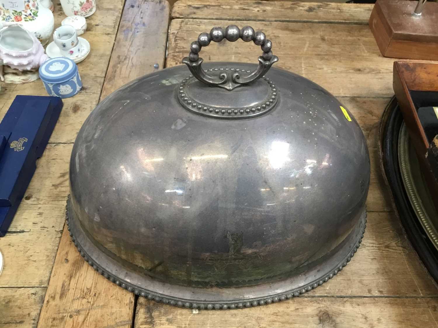 Lot 76 - 19th century silver plated meat dome