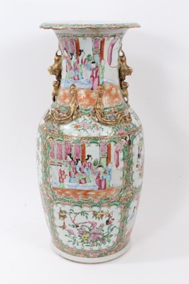 Lot 130 - 19th century Cantonese porcelain vase