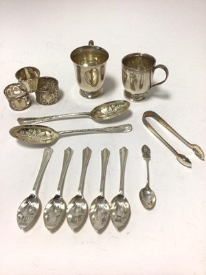 Lot 332 - Selection of miscellaneous Victorian and later silver items