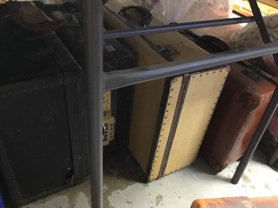 Lot 317 - Five vintage suitcases
