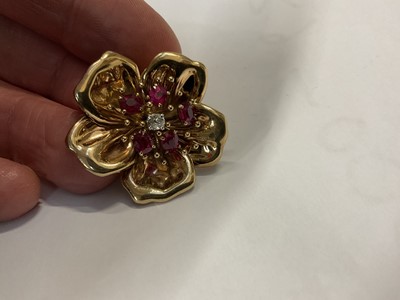 Lot 500 - Pair of Cartier ruby and diamond dress clips