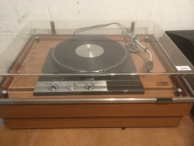 Lot 2200 - Garrard 401 turntable with SME 3009 tone arm