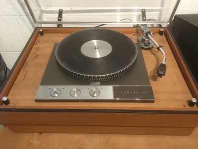 Lot 2200 - Garrard 401 turntable with SME 3009 tone arm