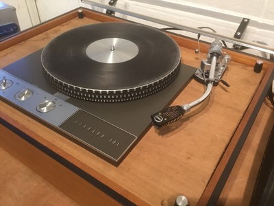 Lot 2200 - Garrard 401 turntable with SME 3009 tone arm