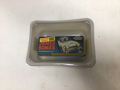 Lot 2407 - Corgi James Bond Aston Martin DB5 No.261, boxed