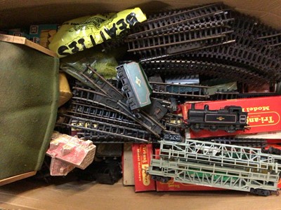 Lot 570 - Scalextric and Hornbymodel railway